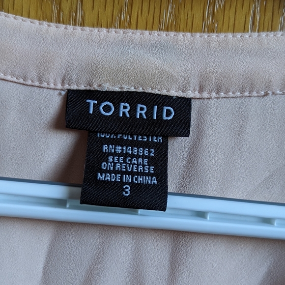 Torrid Top - 3X - Picture 3 of 4